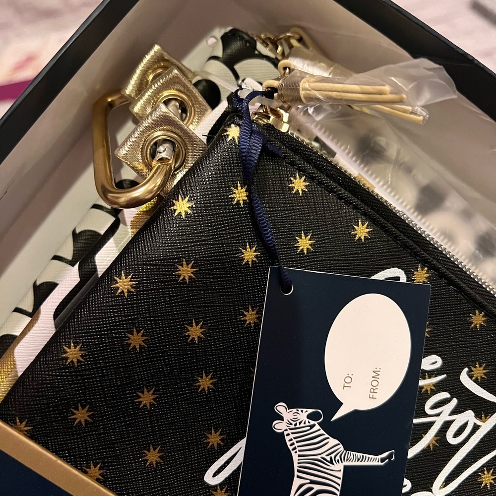 accessories set of three pouches travel “ I’ve got places to go” - Picture 6 of 6